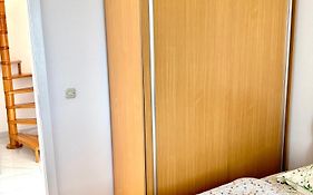 Apartment Prilaz Obali
